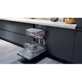 Thumbnail preview of Hotpoint HSIO3T223WCE